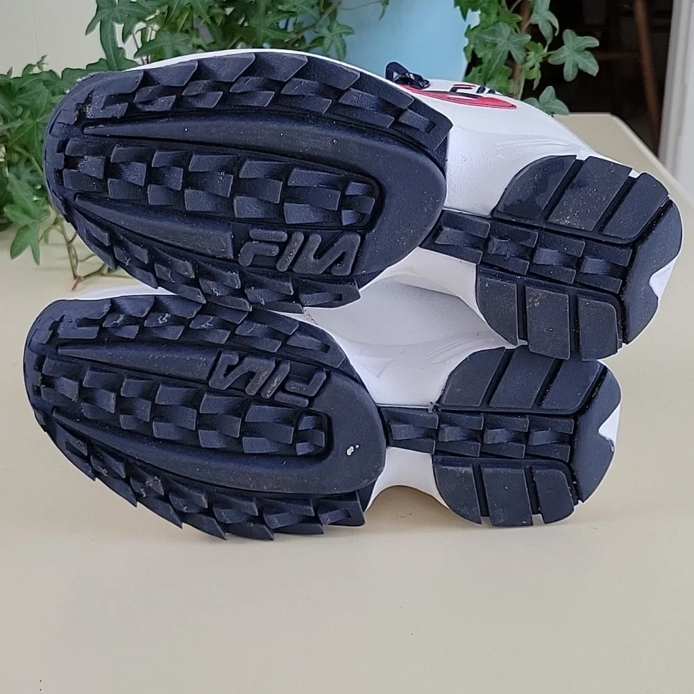 Fila High Top White Shoes, Size 4